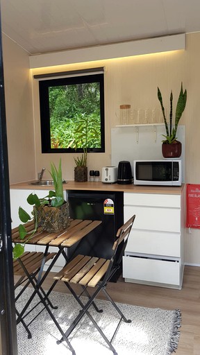 Tiny Houses (Australia, Bahrs Scrub, Queensland)
