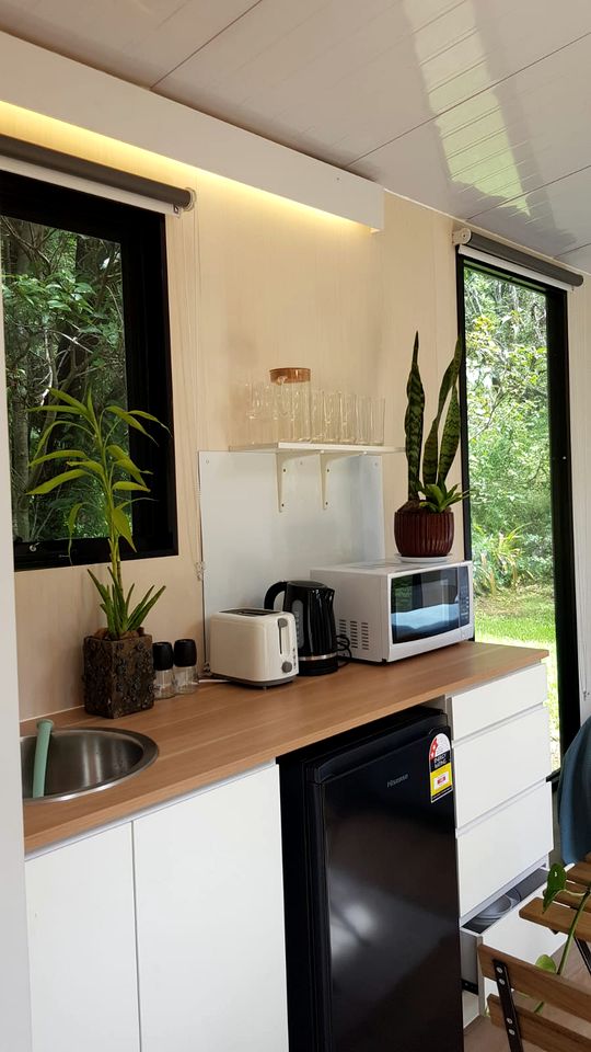 Lovely Tiny House Surrounded by Wildlife in Queensland
