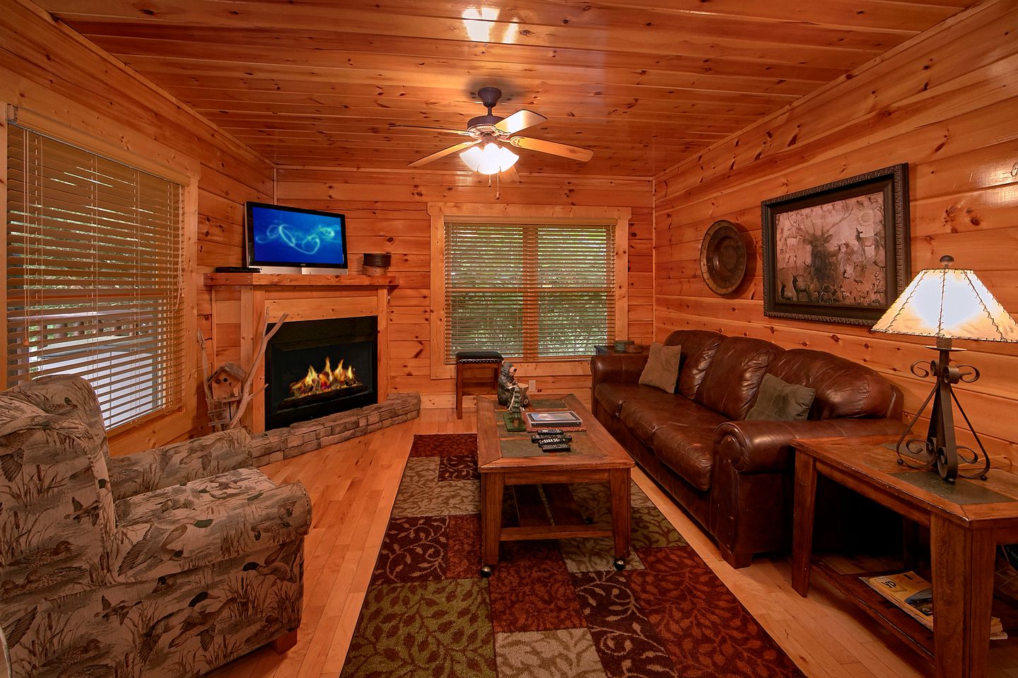 Inviting Cabin in Gatlinburg for a Peaceful Tennessee Vacation