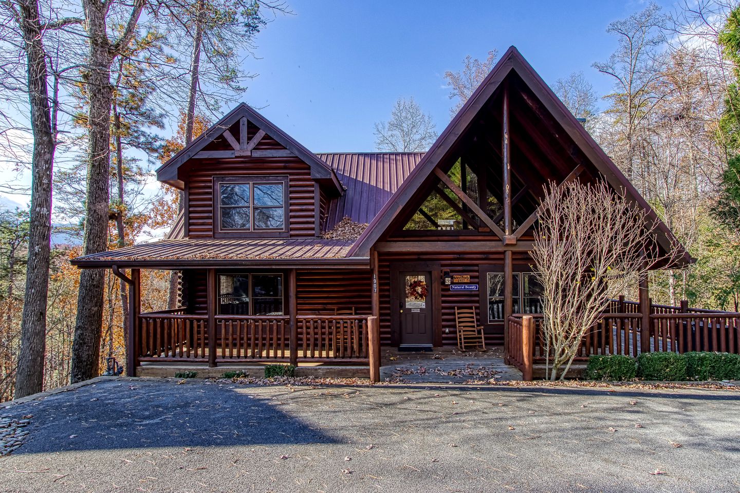 Stunning Glamping Rental in Gatlinburg, Tennessee, for Relaxing Weekends in Nature