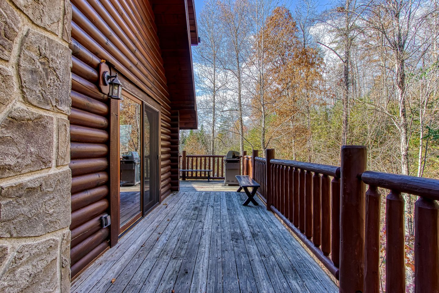 Stunning Glamping Rental in Gatlinburg, Tennessee, for Relaxing Weekends in Nature