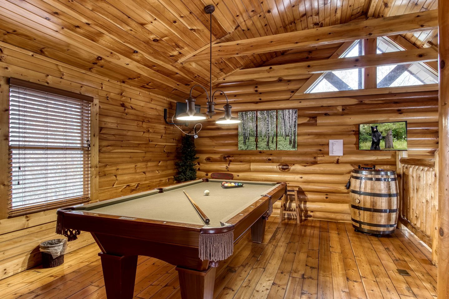 Stunning Glamping Rental in Gatlinburg, Tennessee, for Relaxing Weekends in Nature