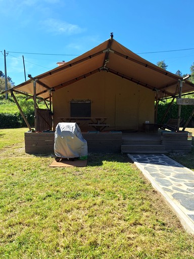 Safari Tents (Portugal, Mouronho, Coimbra District)