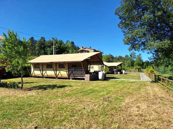 Safari Tents (Portugal, Mouronho, Coimbra District)