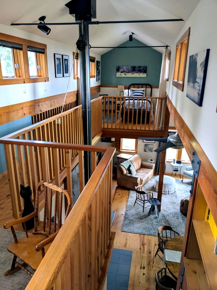 River Loft Cabin on Columbia in Skamokawa Valley, WA
