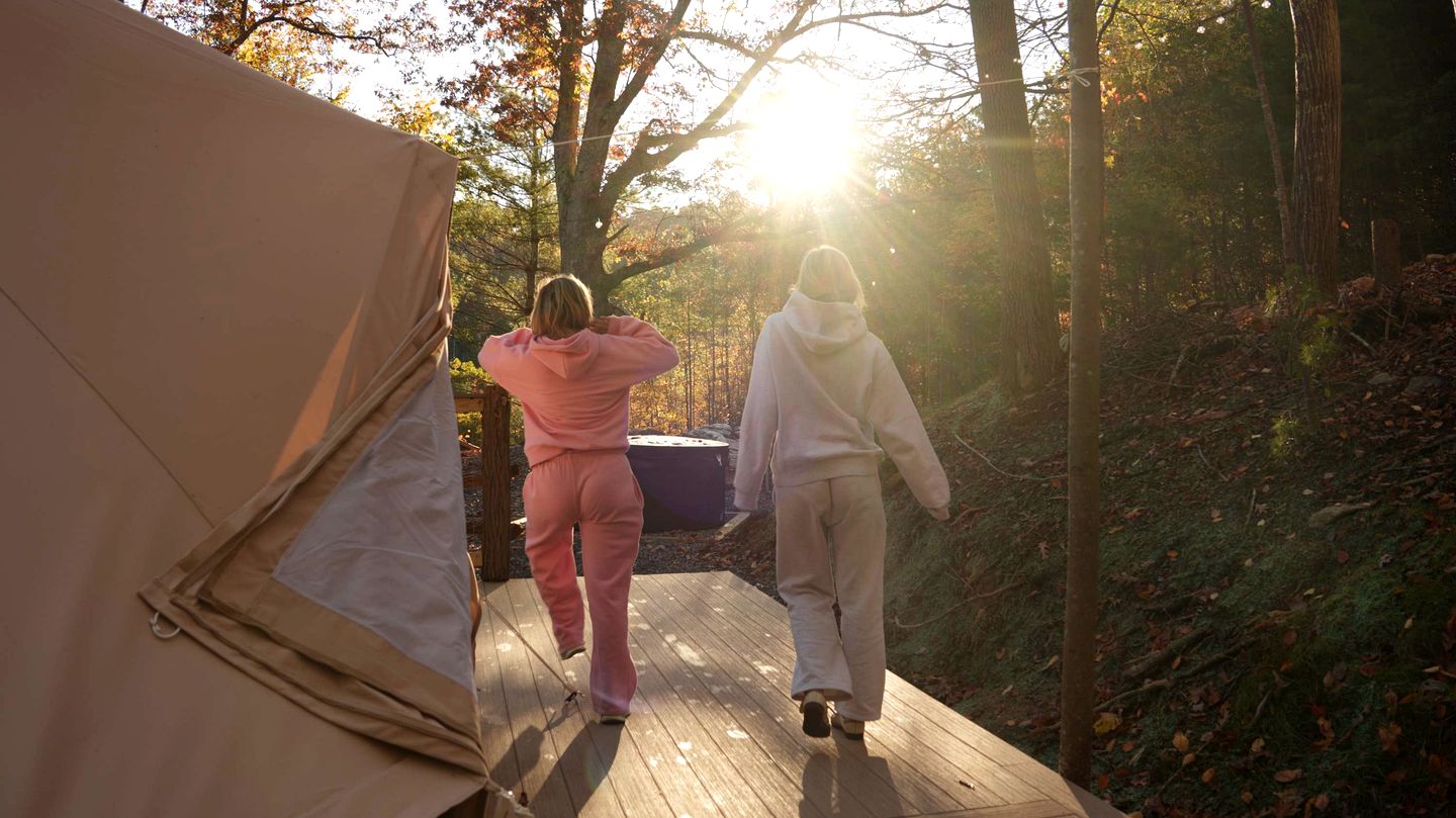 Nature Meets Luxury Glamping with Secluded Deck, Hot Tub, and Fire Pit in Waynesville, North Carolina