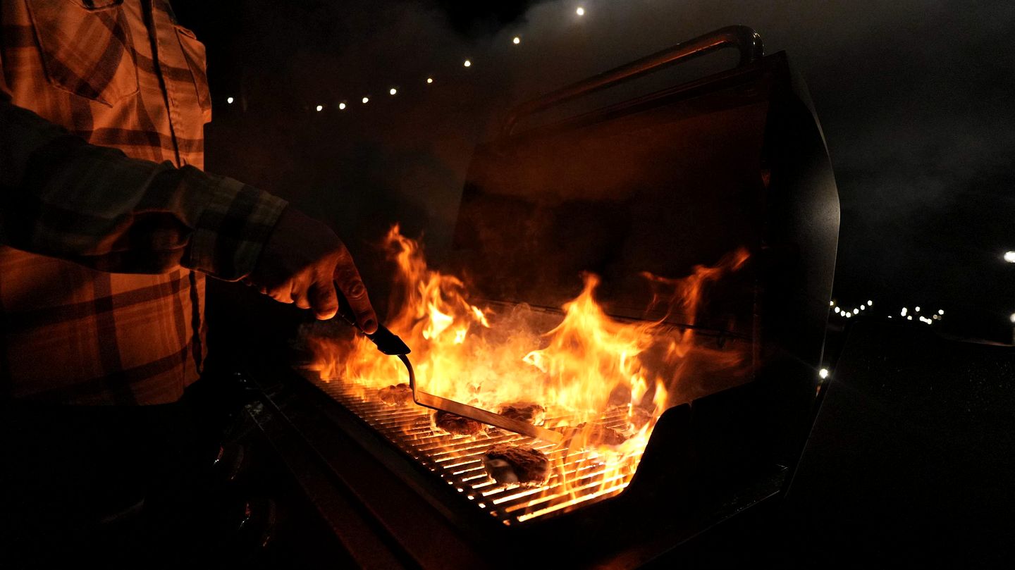 Nature Meets Luxury Glamping with Secluded Deck, Hot Tub, and Fire Pit in Waynesville, North Carolina