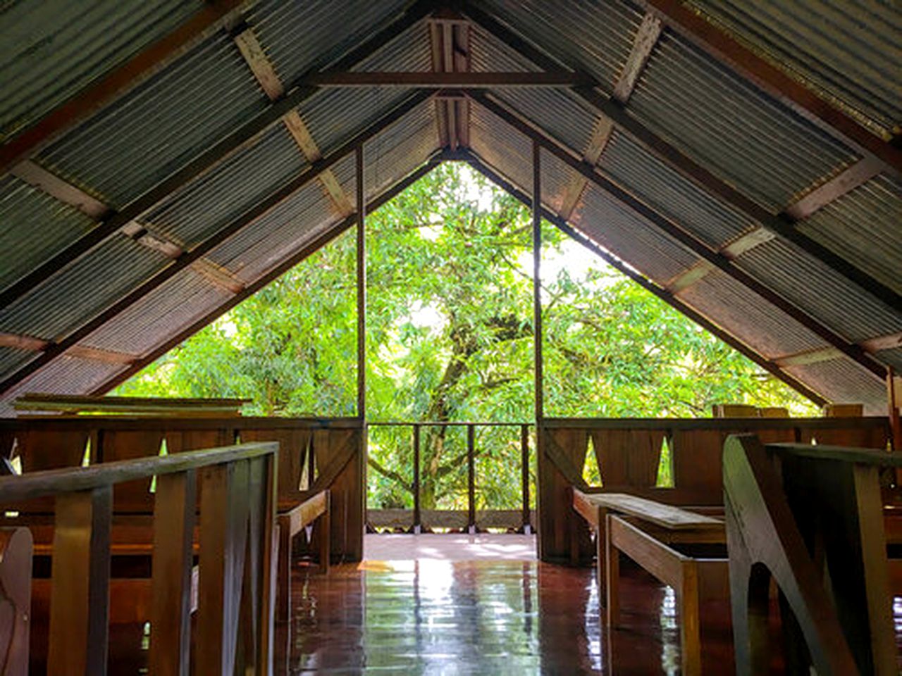 Spacious Cabin Rental for a Jungle Vacation in Costa Rica