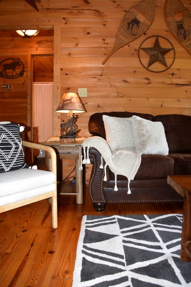 Pet-Friendly Cabin Near Great Smoky Mountains, Tennessee