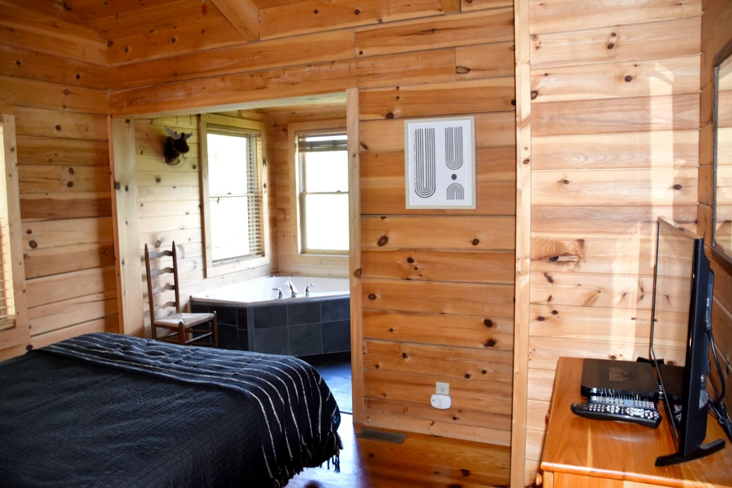Pet-Friendly Cabin Near Great Smoky Mountains, Tennessee