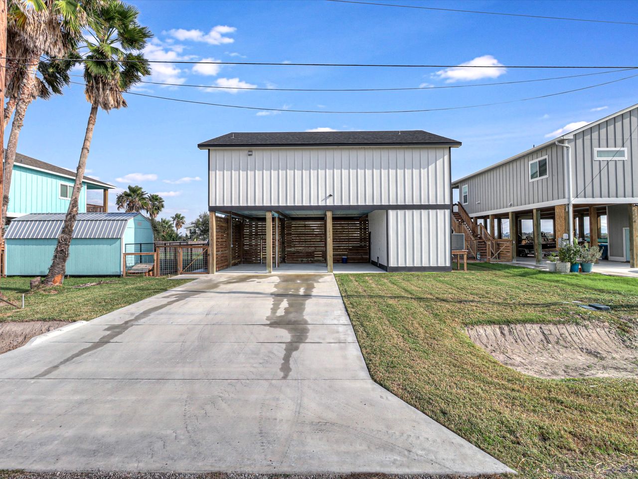 Pet-Friendly Vacation Home with Jacuzzi and Patio near Rockport Beach, Rockport Texas
