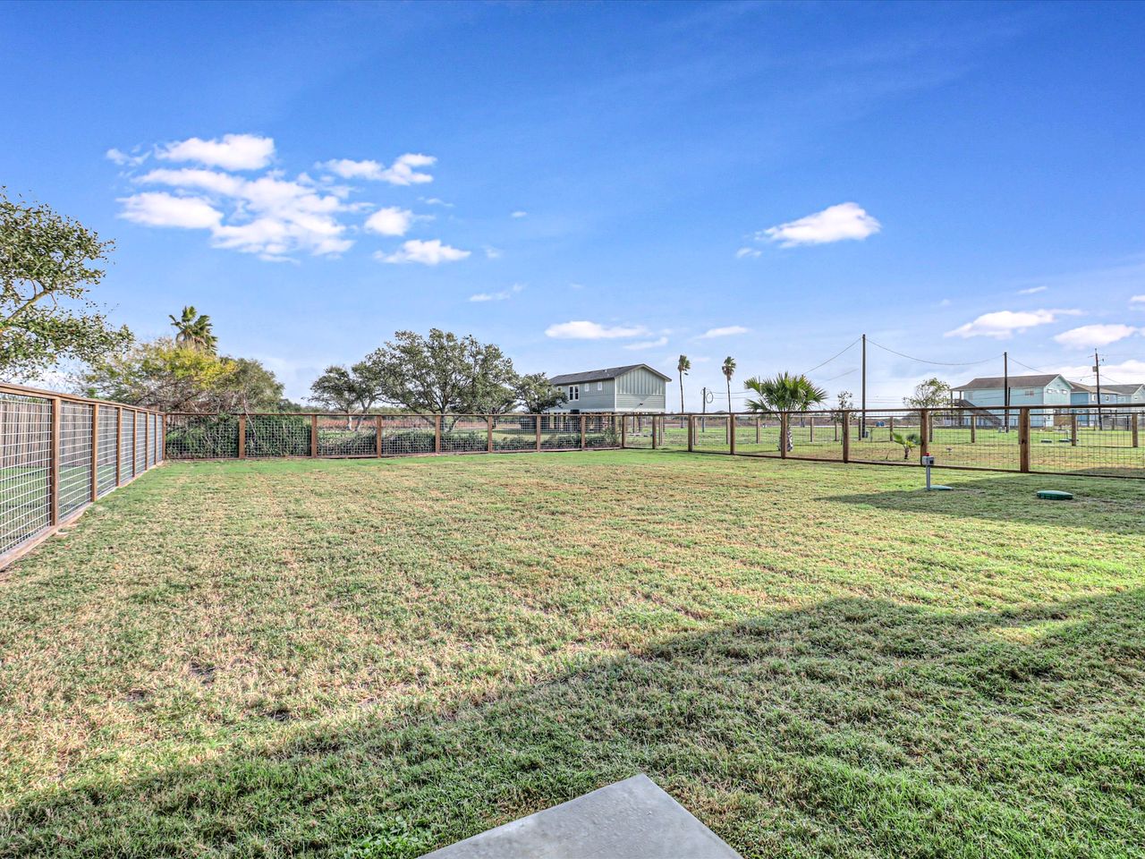 Pet-Friendly Vacation Home with Jacuzzi and Patio near Rockport Beach, Rockport Texas