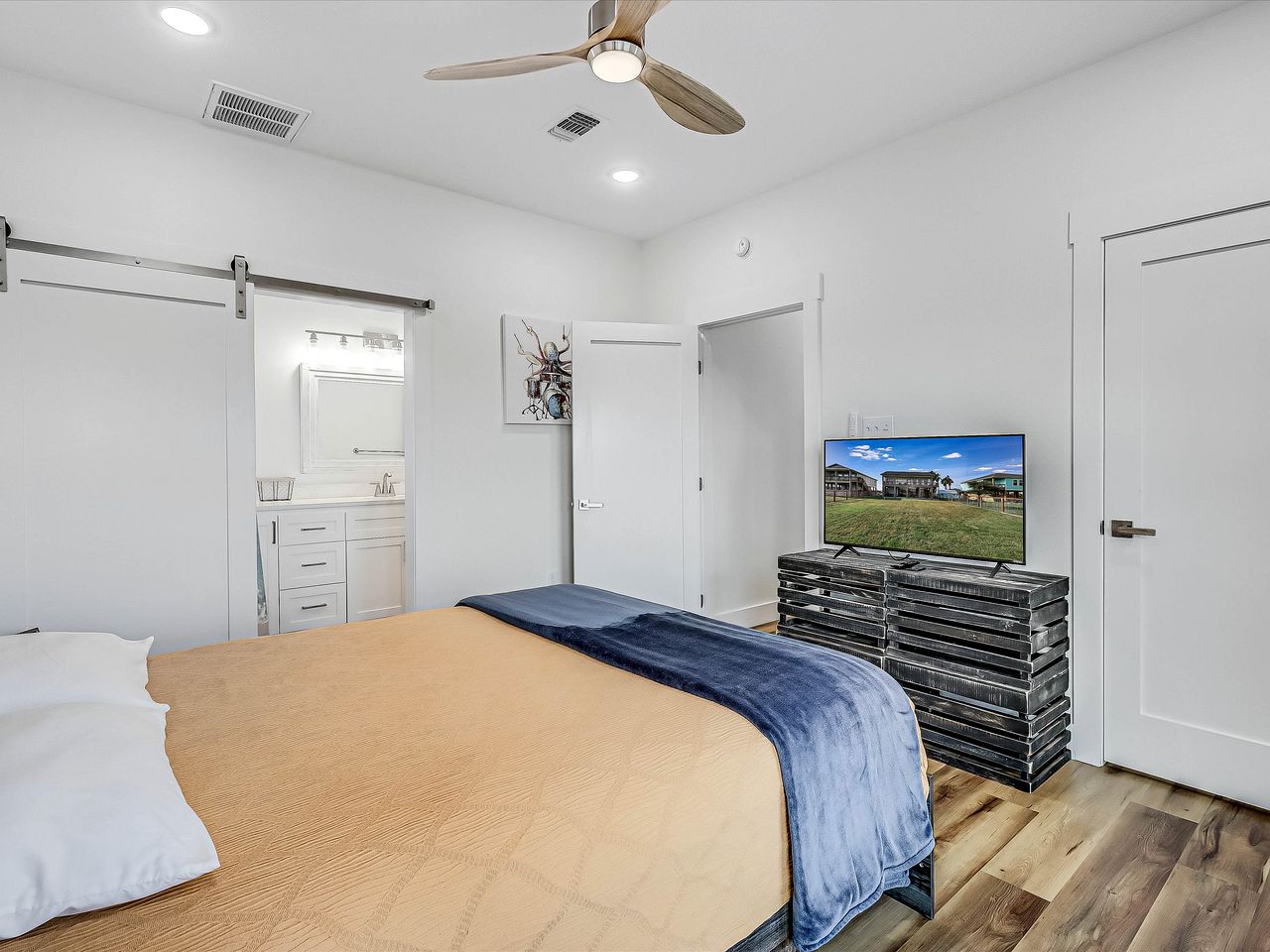 Pet-Friendly Vacation Home with Jacuzzi and Patio near Rockport Beach, Rockport Texas