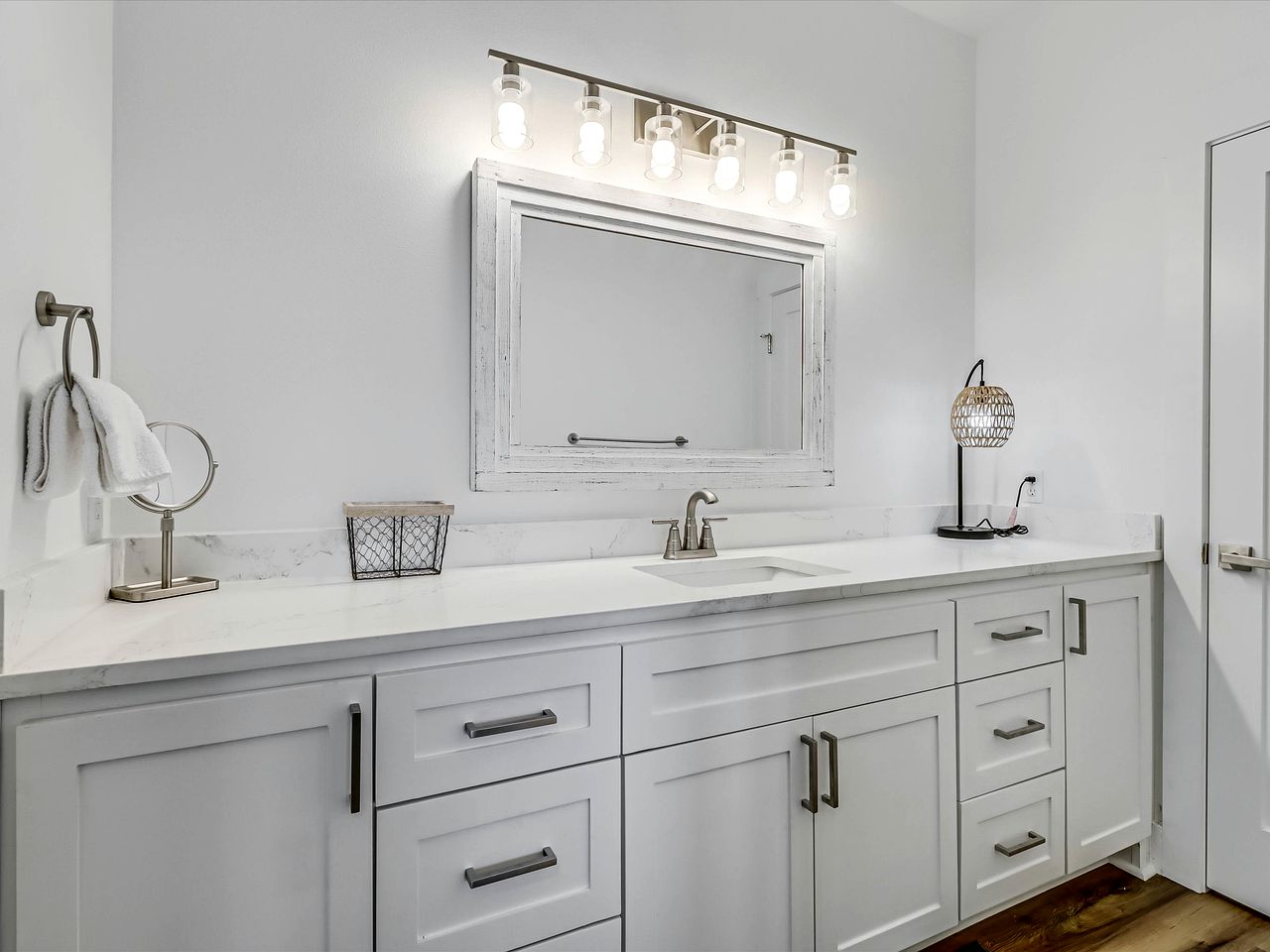 Pet-Friendly Vacation Home with Jacuzzi and Patio near Rockport Beach, Rockport Texas