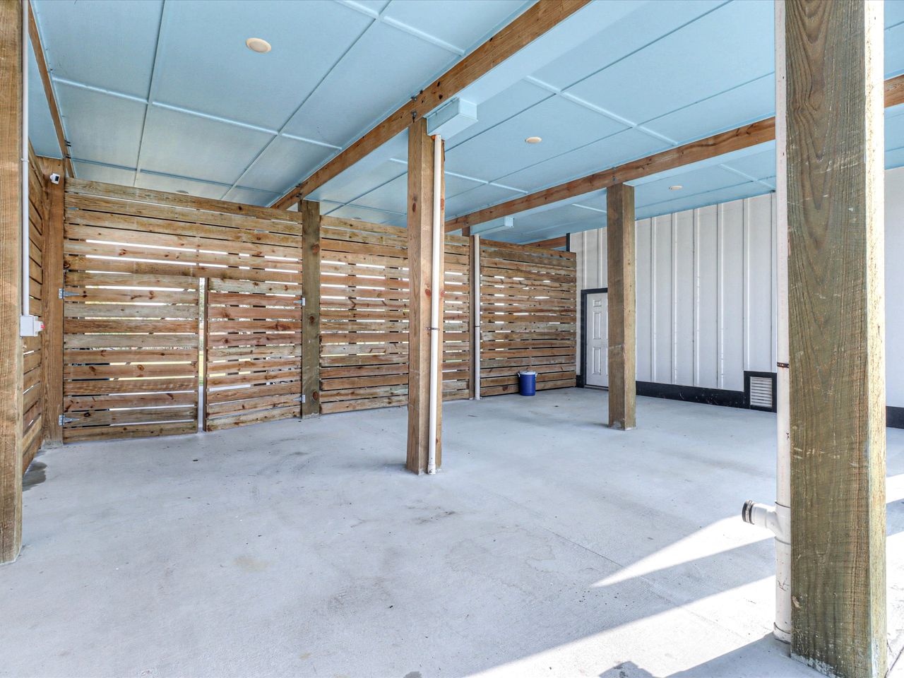 Pet-Friendly Vacation Home with Jacuzzi and Patio near Rockport Beach, Rockport Texas