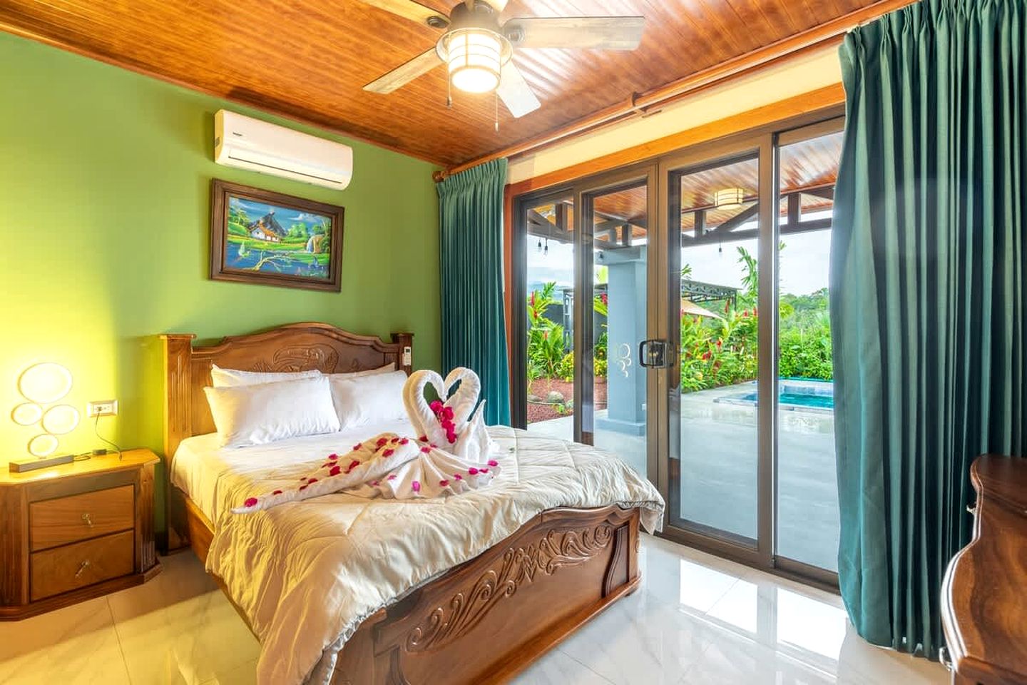 Tranquil Costa Rican Villa with Private Pool and Scenic Volcano Views near La Fortuna