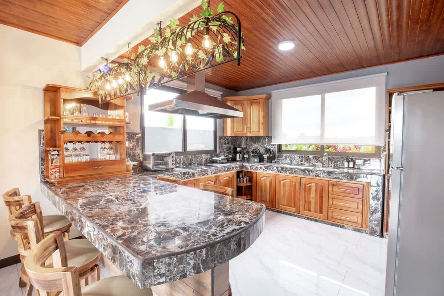 Tranquil Costa Rican Villa with Private Pool and Scenic Volcano Views near La Fortuna