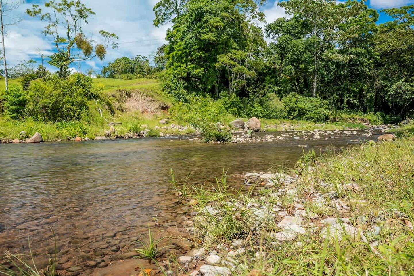 Rustic-Chic Villa with Private Pool & Volcano Views near La Fortuna, Costa Rica