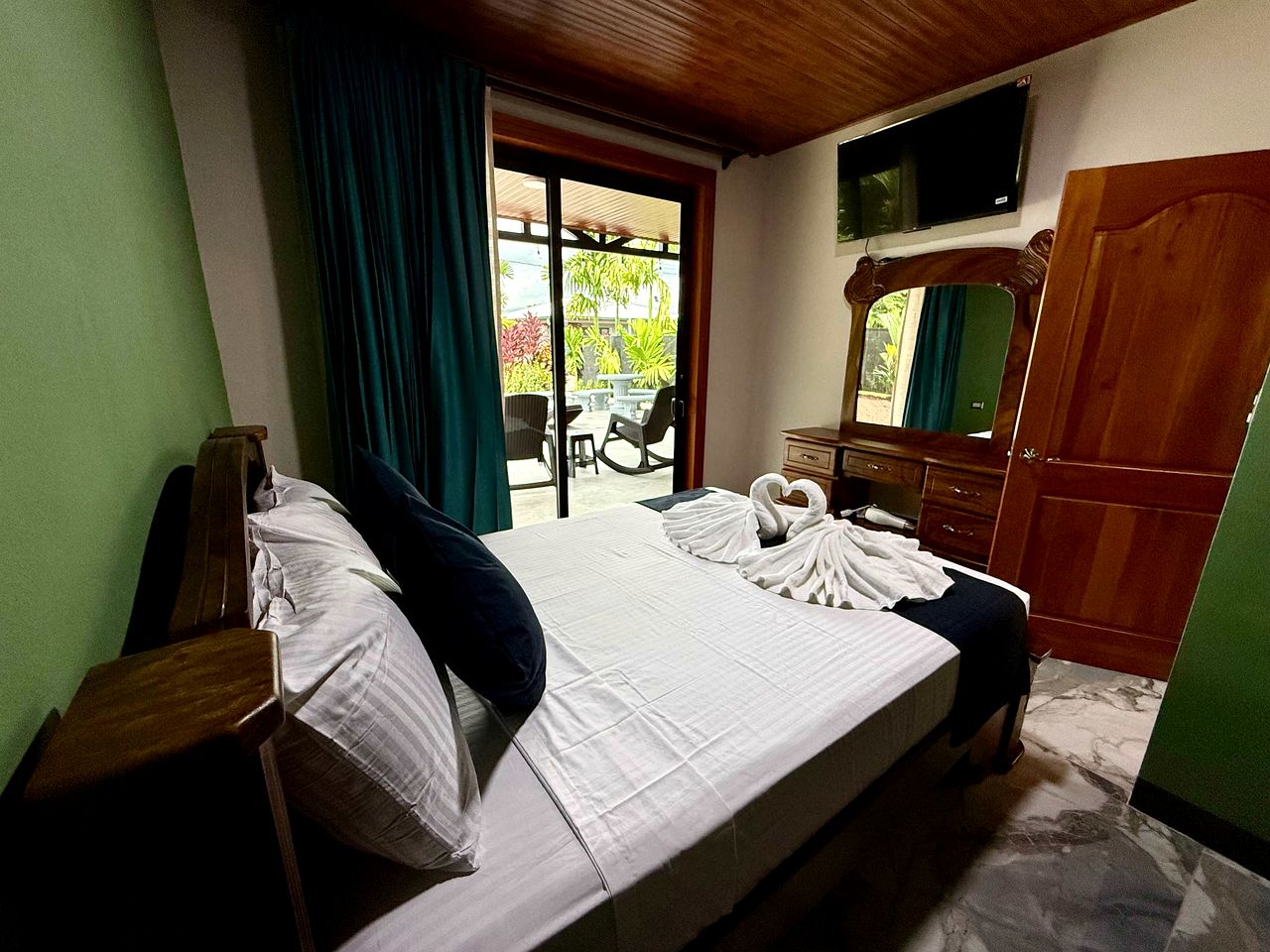 Luxurious A-Frame Chalet with Private Pool and Volcano Views near La Fortuna, Costa Rica