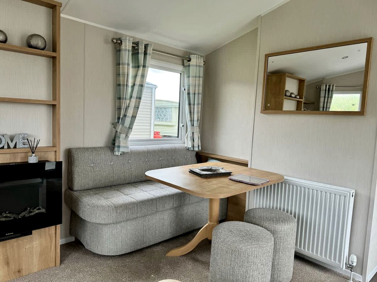 Spacious Pet-Friendly Caravan with Hot Tub & Easy Access in Lincolnshire, United Kingdom