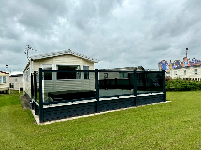 Caravans (United Kingdom, --, England)