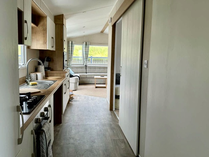 Caravans (United Kingdom, --, England)