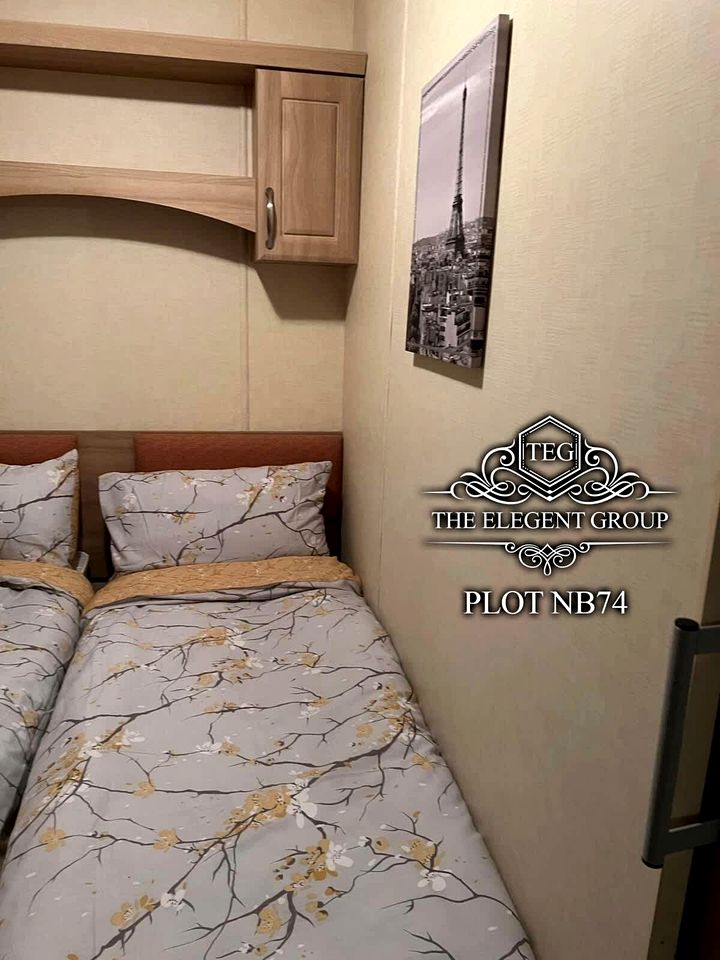 Relaxing Holiday Caravan with Sky Q, WiFi, Decking & Wheelchair Access in Lincolnshire, United Kingdom