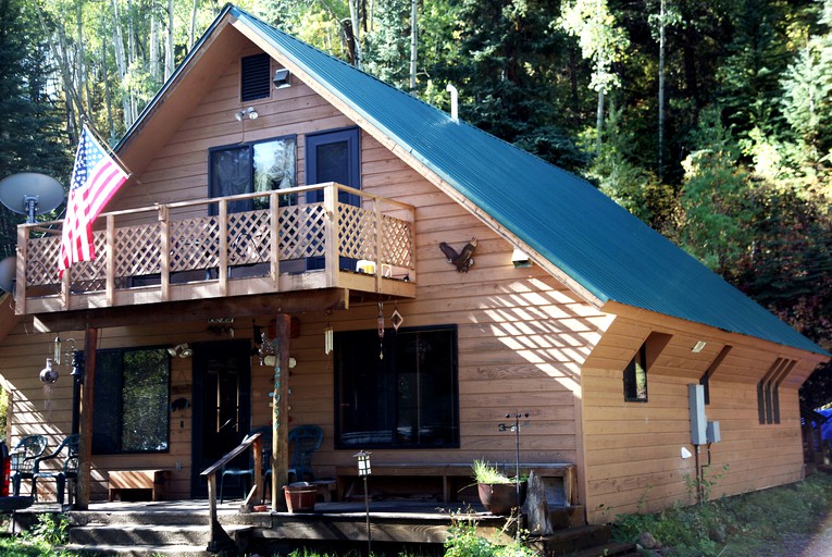 Cabins (Meredith, Colorado, United States)