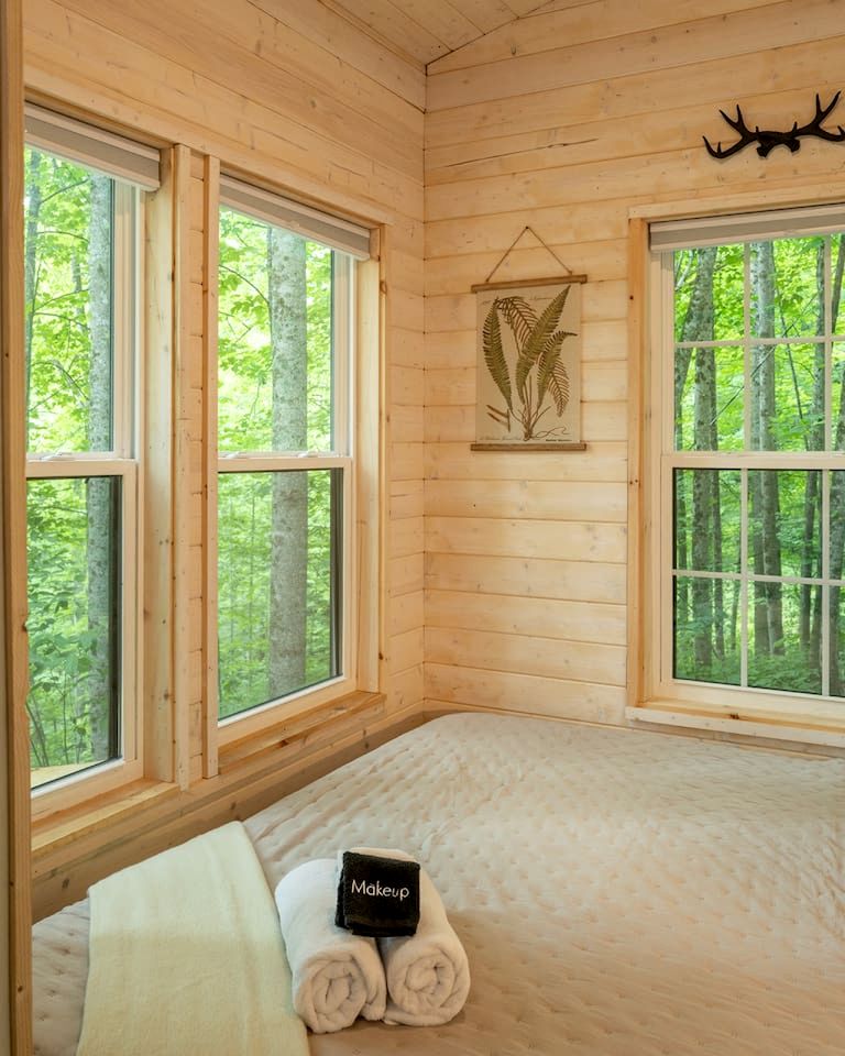 Breathtaking Secluded Tiny House with Fire Pit in Sylva, North Carolina