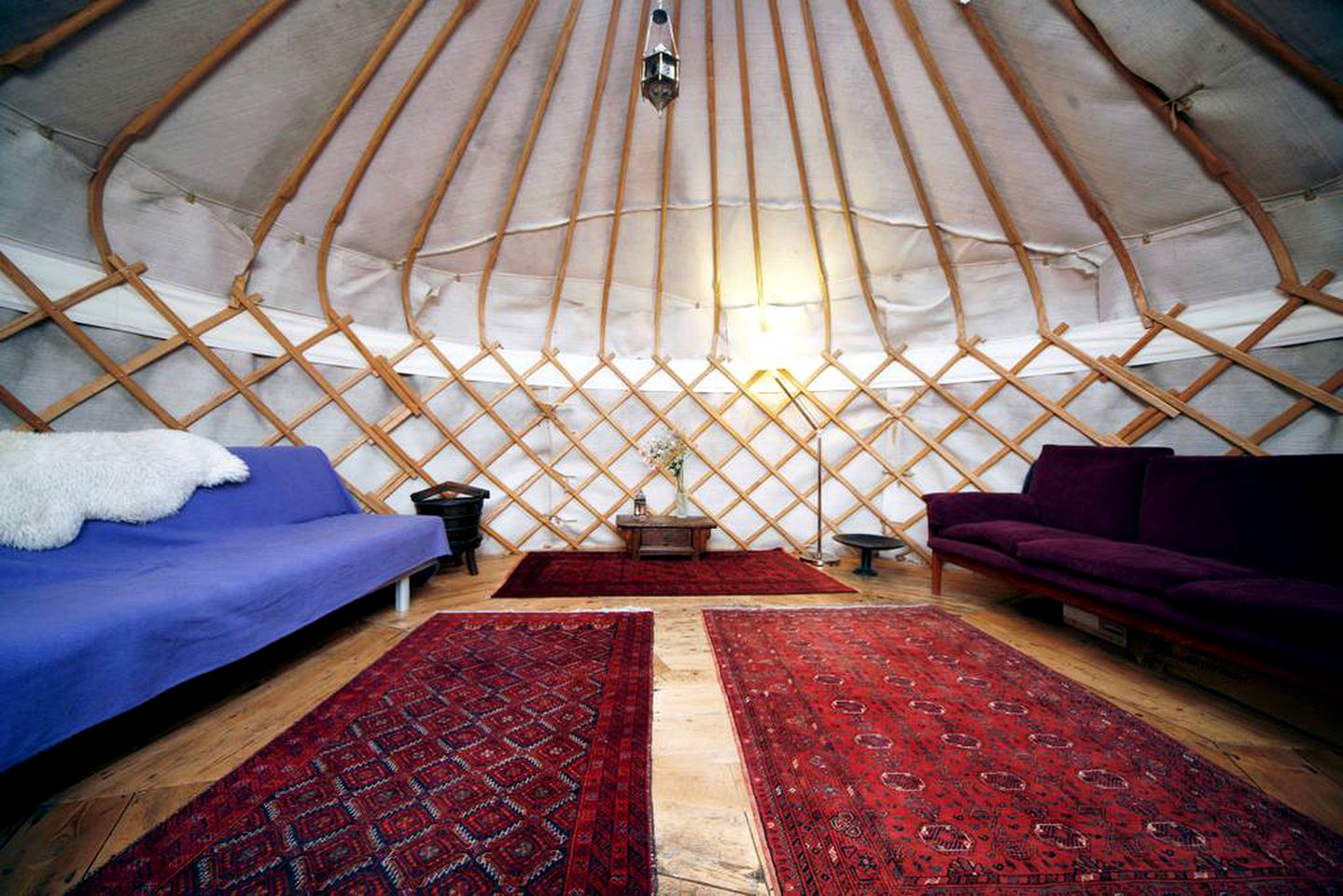 Peaceful Woodland Yurt Rental Close to the Underground and Central London, England