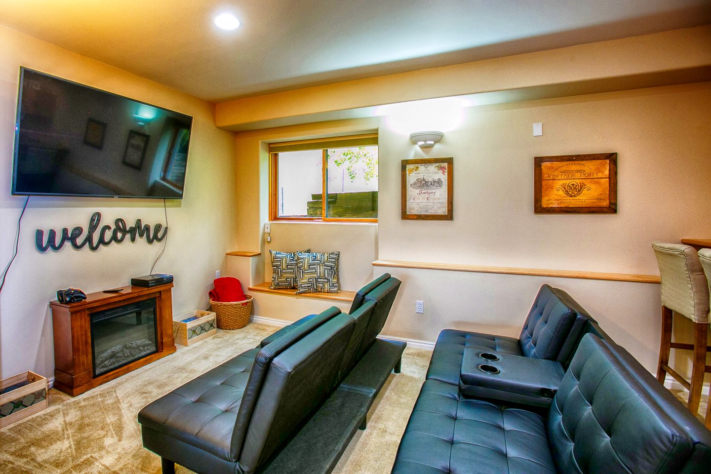 Idyllic Getaway Cabin for Families with Home Theater, Ping Pong, and Video Games in Nederland, Colorado