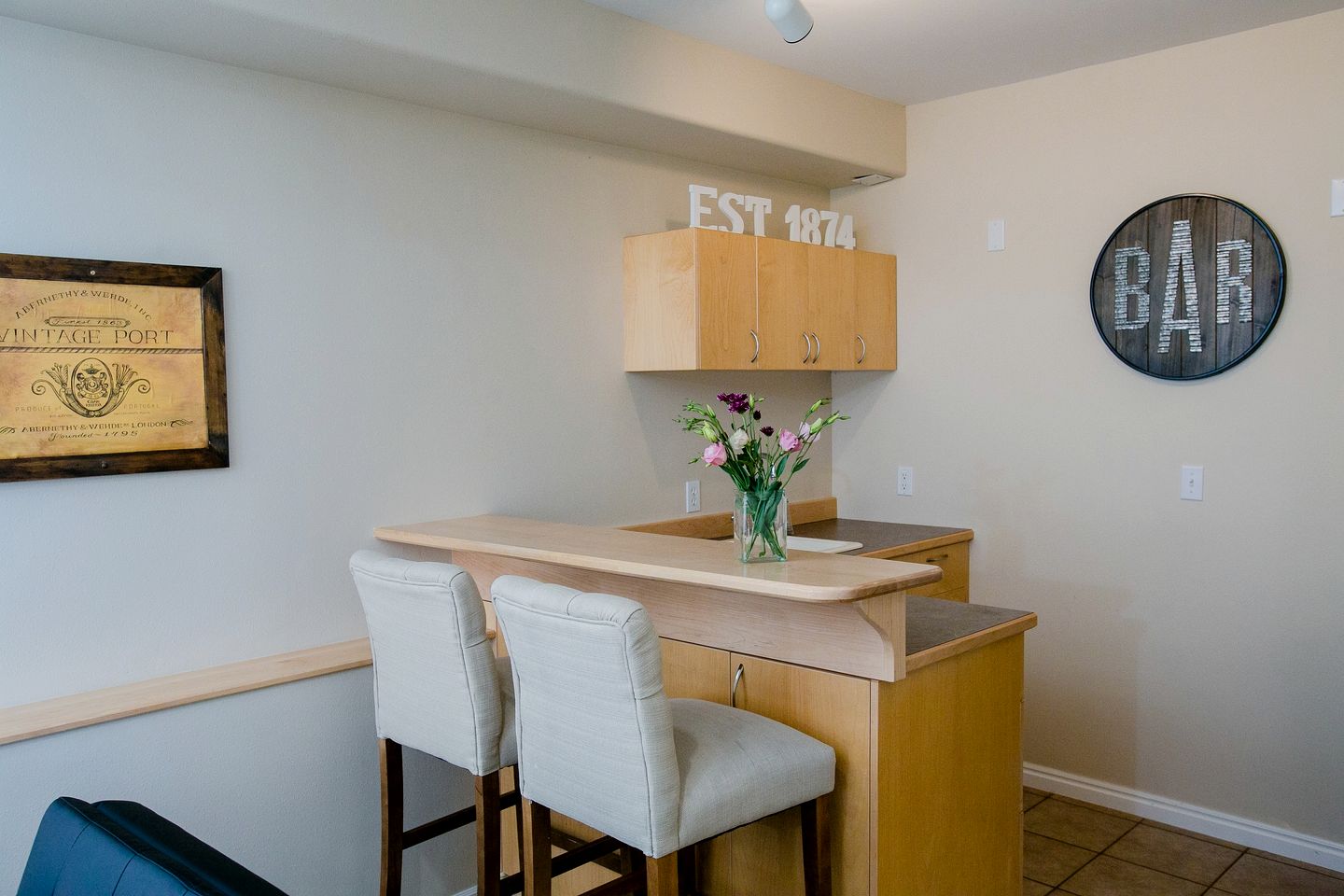 Idyllic Getaway Cabin for Families with Home Theater, Ping Pong, and Video Games in Nederland, Colorado