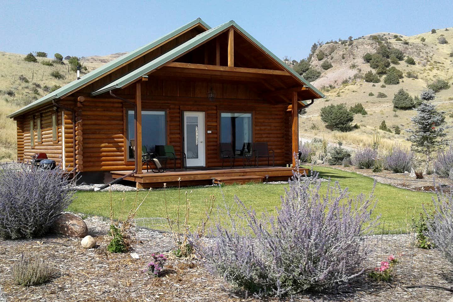 Secluded Cabin Rental with Stunning Views near Bozeman, Montana