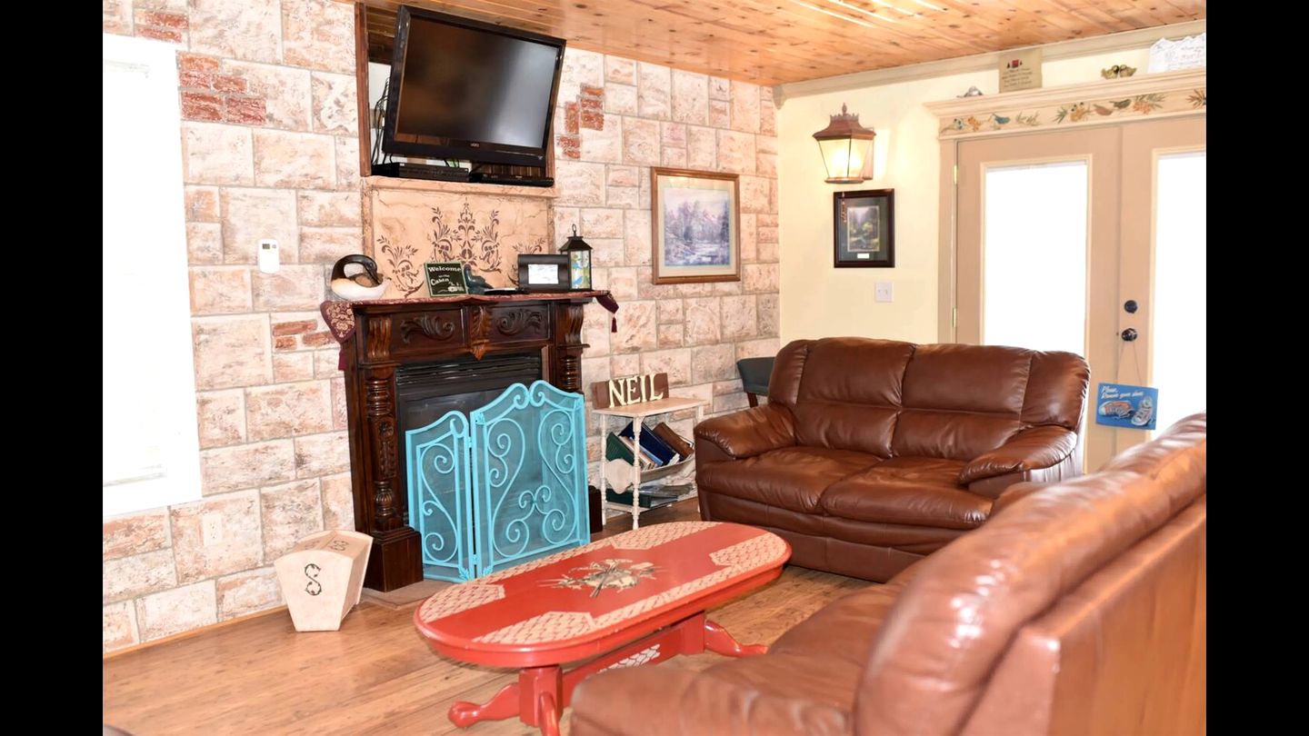 Peaceful Family-Friendly Cabin with Game Loft Near Old Faithful in Island Park, Idaho