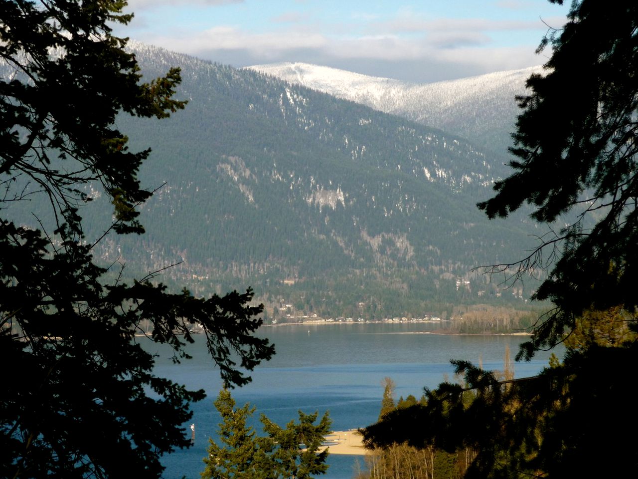 Romantic Getaway near Kootenay Lake in Nelson, British Columbia, Canada