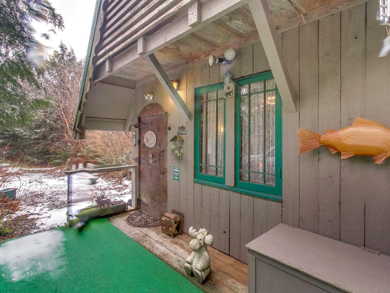 Diana Haag Properties Twilight Cabin, Cabins 13020, Forks, United