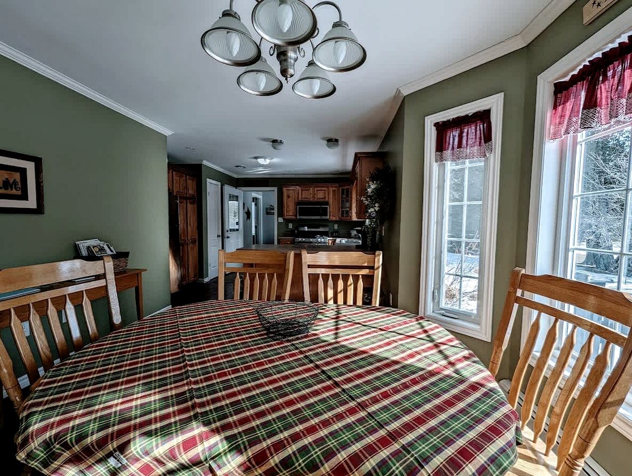 Spacious Ranch-Style Retreat with Private Deck, Nestled in Nature Near Acadia, Hancock Maine