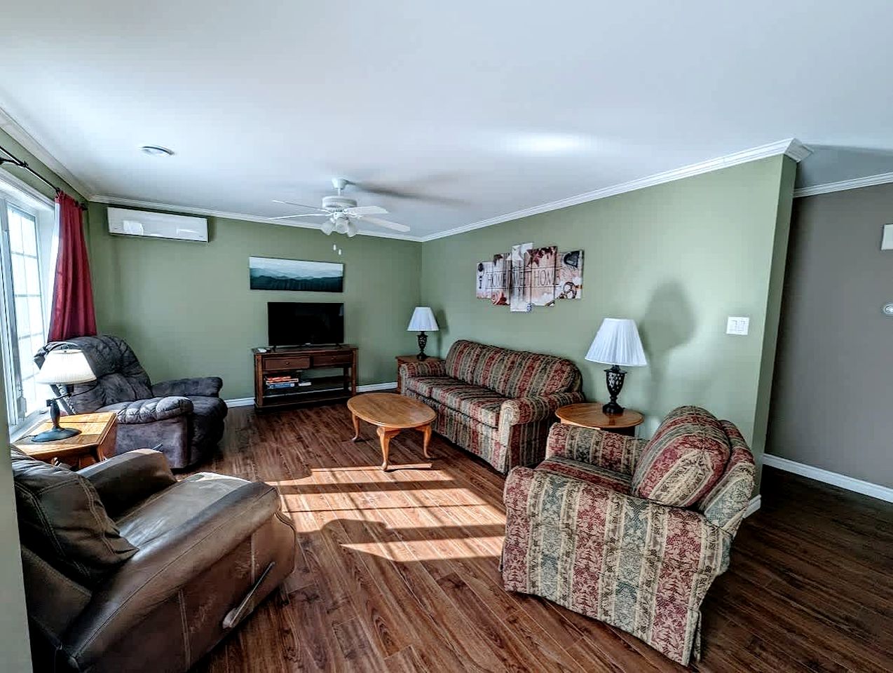 Spacious Ranch-Style Retreat with Private Deck, Nestled in Nature Near Acadia, Hancock Maine