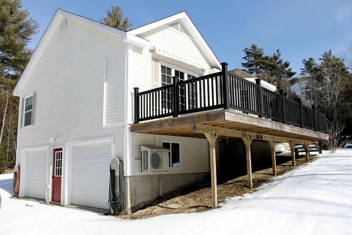 Spacious Ranch-Style Retreat with Private Deck, Nestled in Nature Near Acadia, Hancock Maine