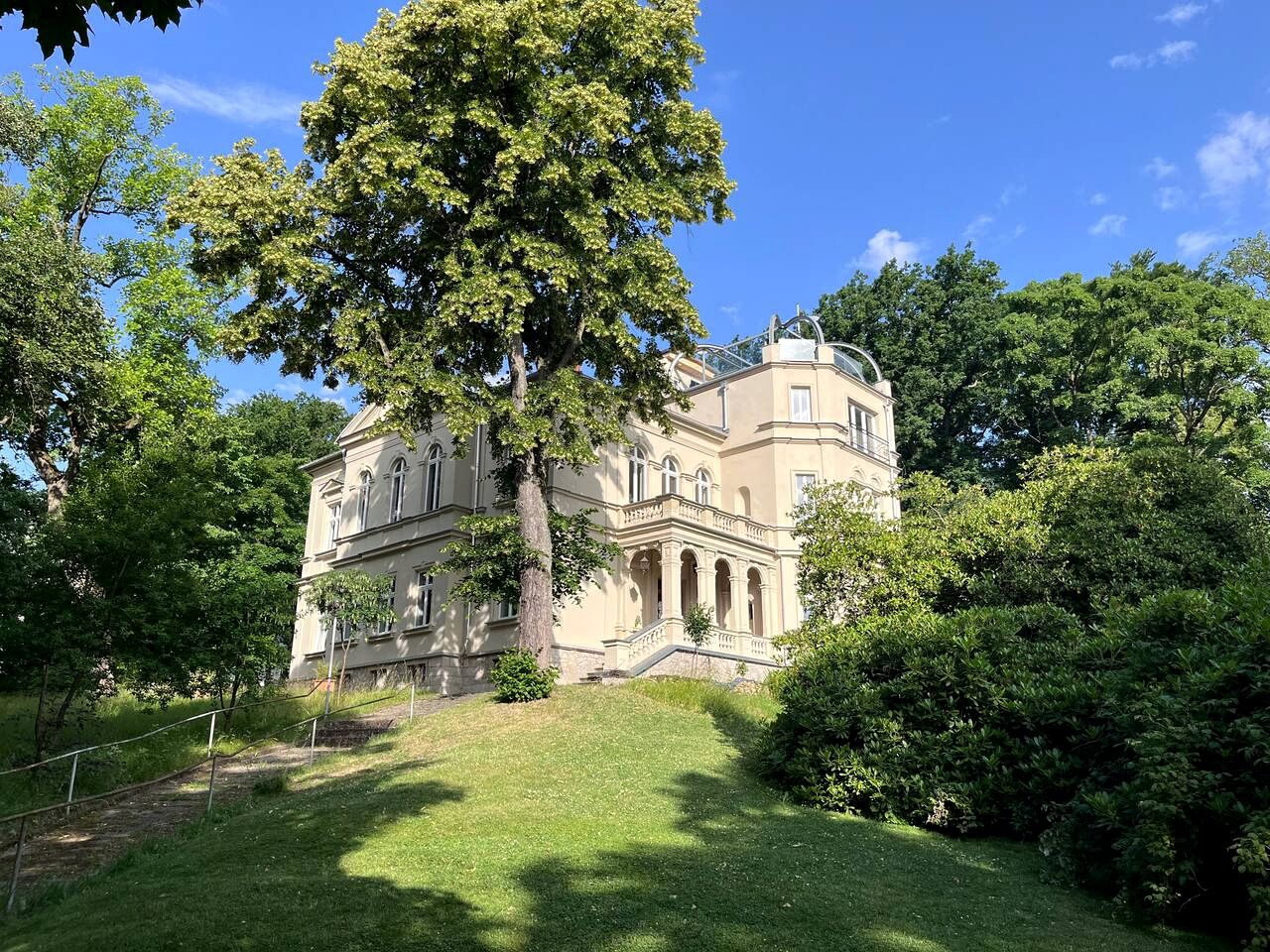 Elegant Apartment Stay with Private Garden and Comfortable Living in Saxony, Germany