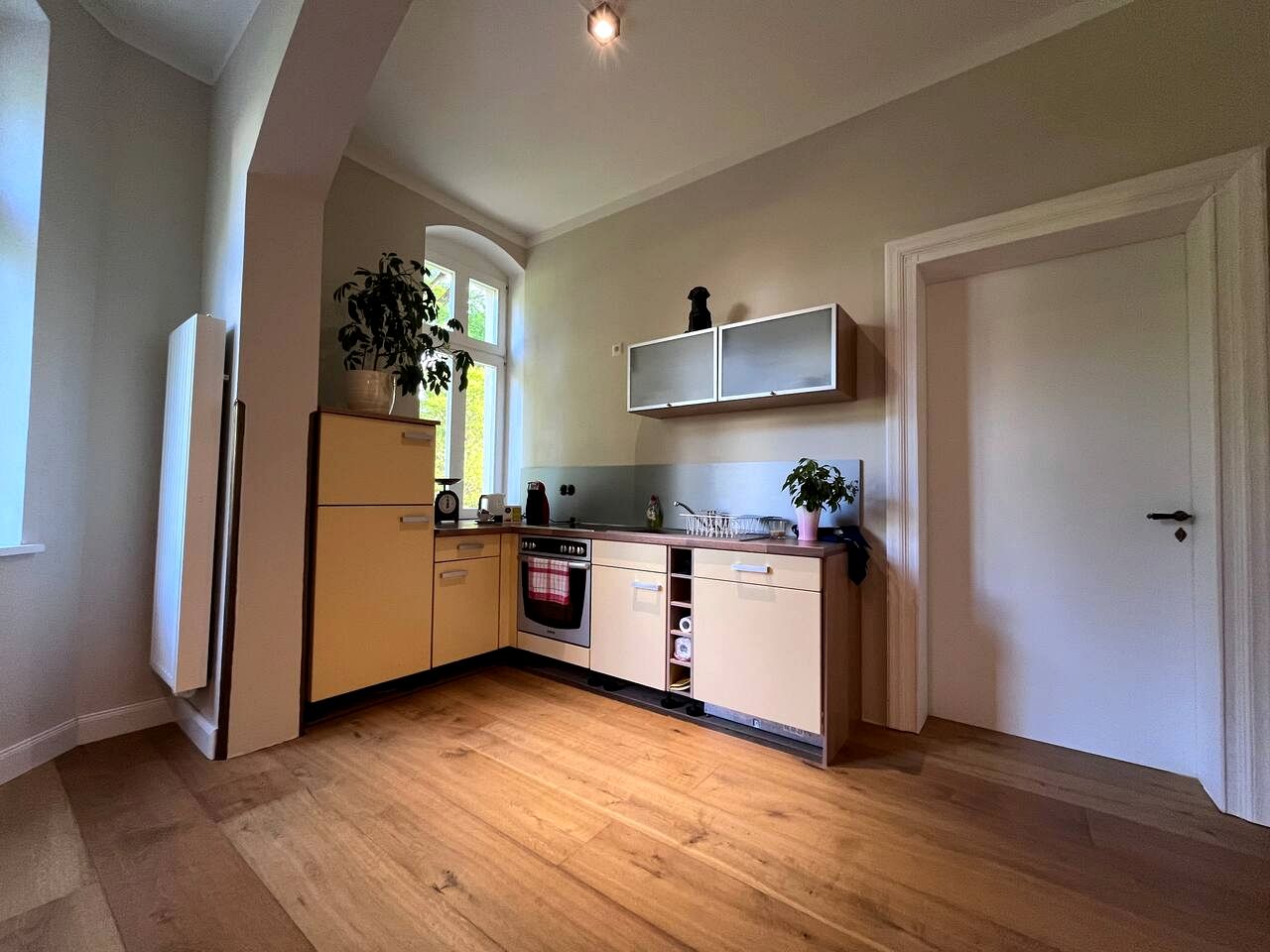 Elegant Apartment Stay with Private Garden and Comfortable Living in Saxony, Germany