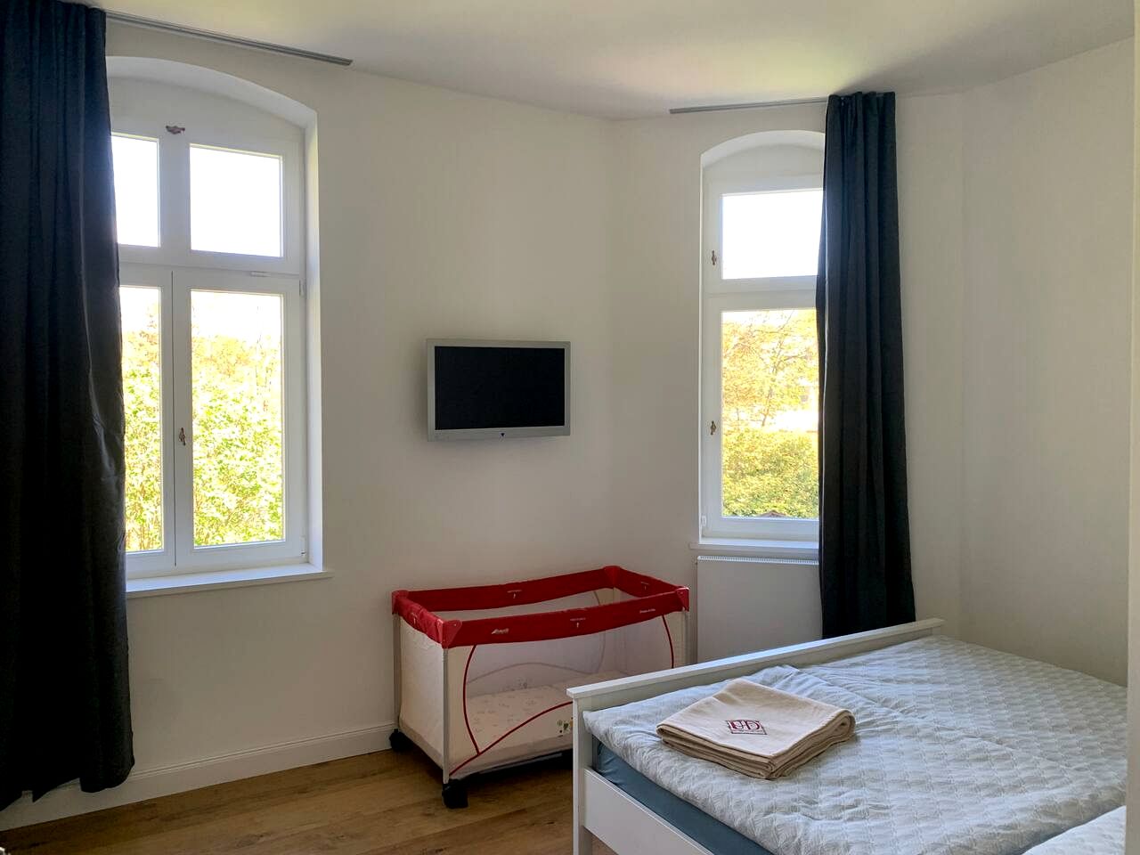 Elegant Apartment Stay with Private Garden and Comfortable Living in Saxony, Germany