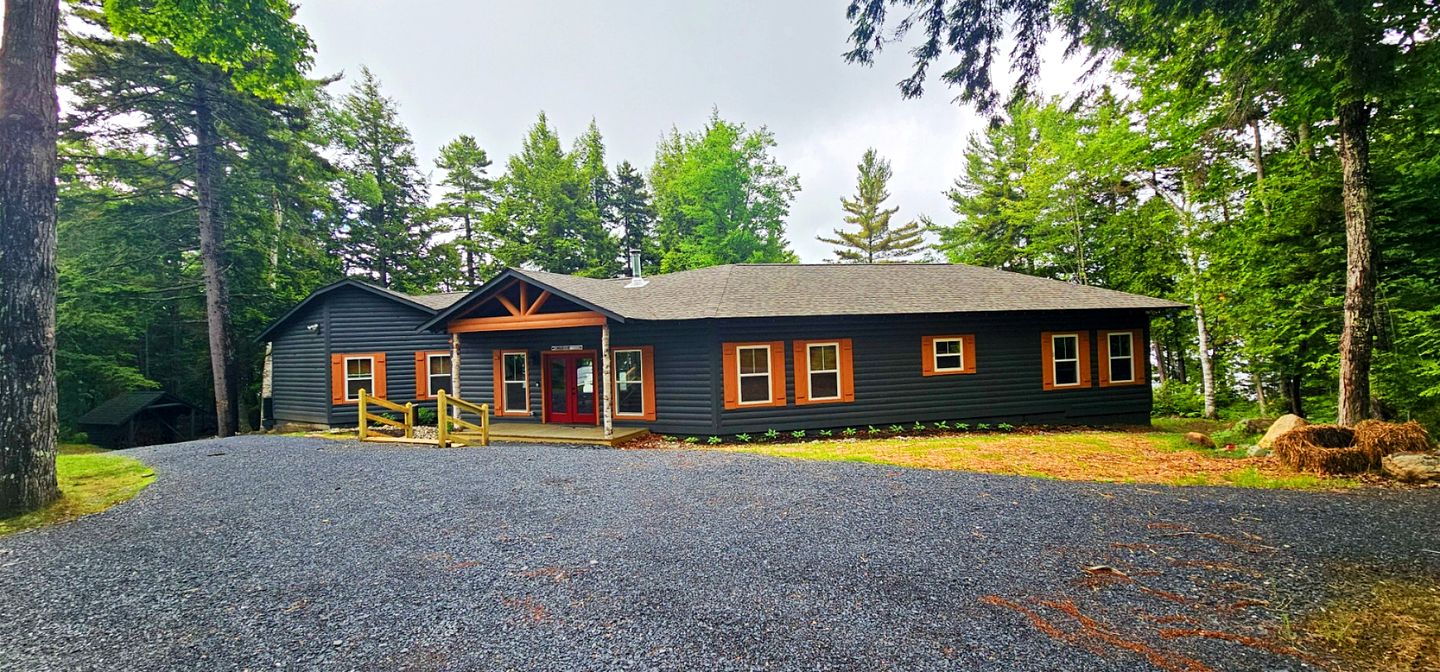 Lush Lakefront Cabin Sanctuary Near Moosehead Lake, Maine