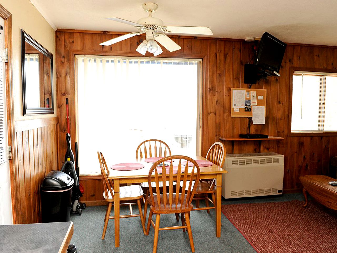 Inviting Summer Vacation Cabin on Clear Lake in Ogemaw County, Michigan