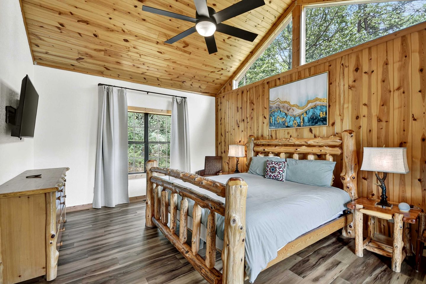 Radiant Mountain Cabin Retreat near Chattahoochee River in Georgia