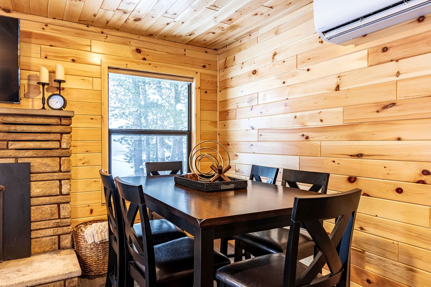 Cozy Cabin with Fire Pit on Lake Superior in Paradise, Michigan
