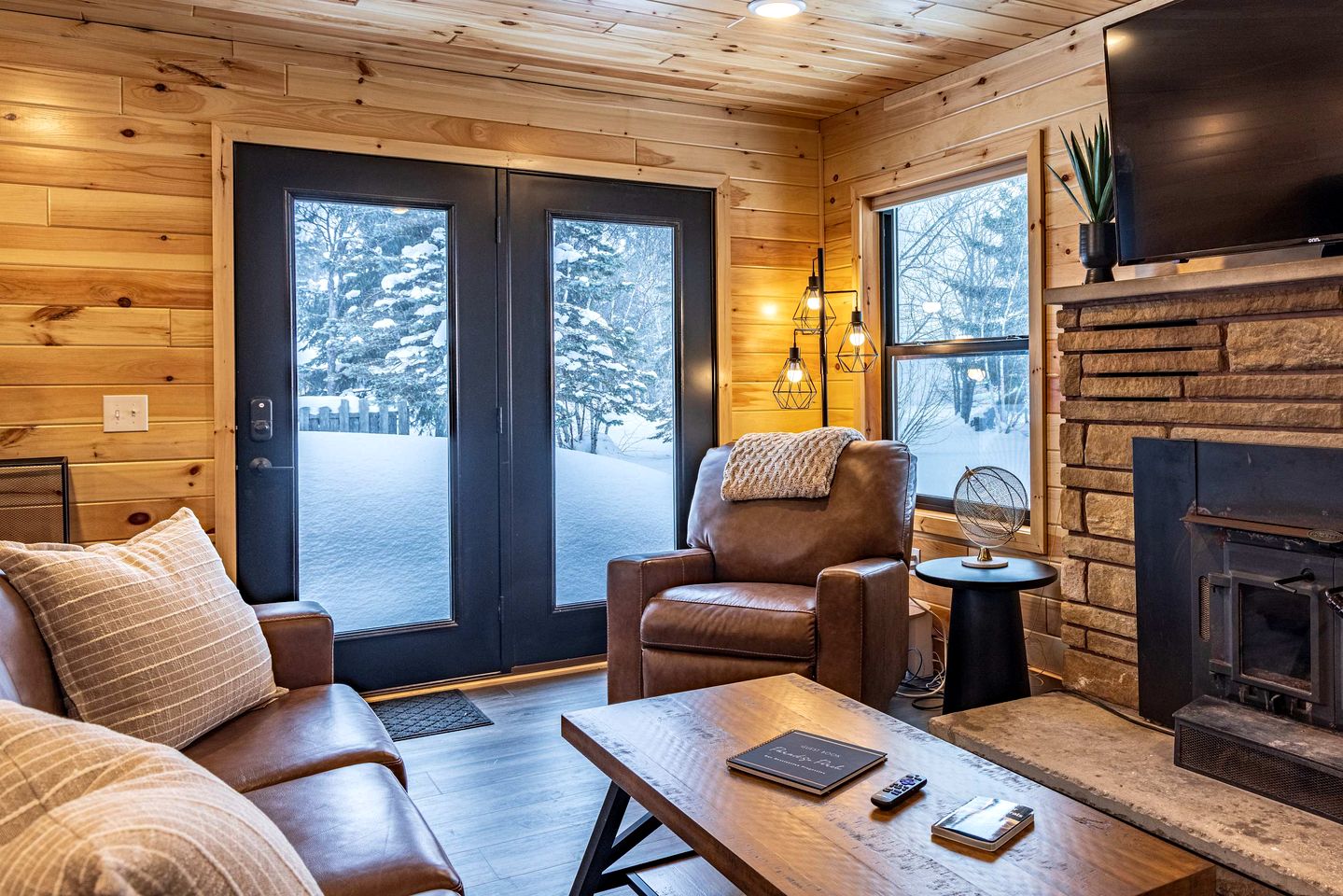 Cozy Cabin with Fire Pit on Lake Superior in Paradise, Michigan