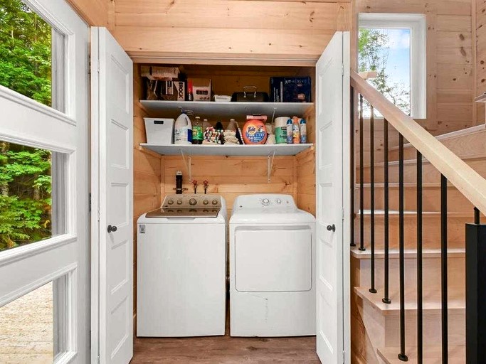 Cottages (Canada, St-Alphonse Rodriguez, Quebec)