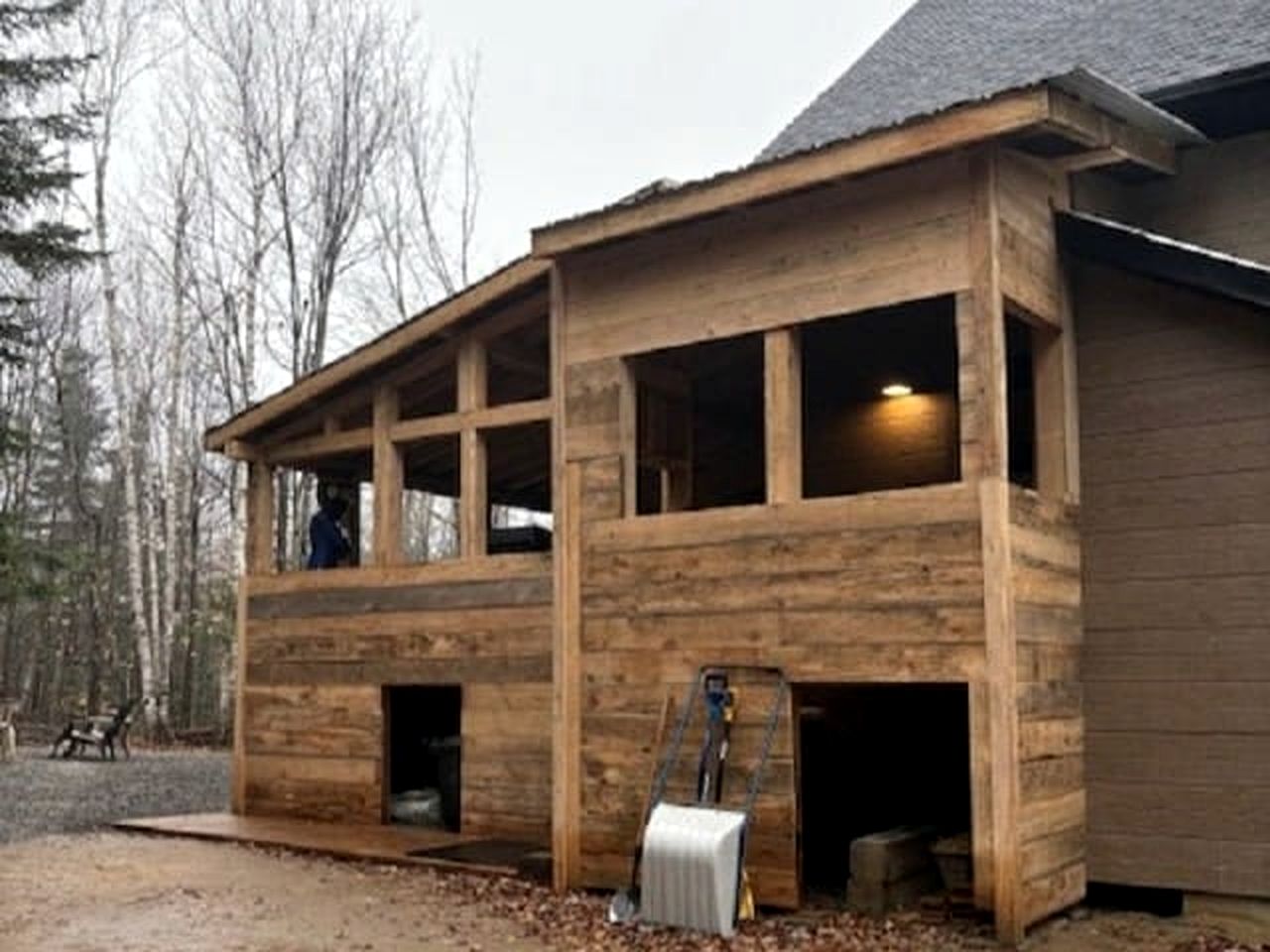 Secluded Forest Cottage with Screened Porch and Trail Access Near Lakes, St-Alphonse-Rodriguez Quebec