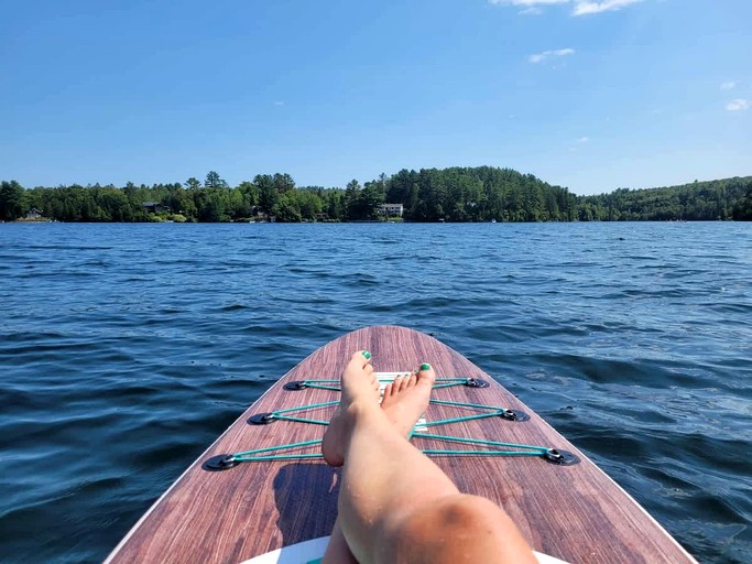 Cottages (Canada, St-Alphonse Rodriguez, Quebec)